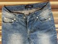 Дамски дънки Armani Jeans, снимка 1 - Дънки - 37810903