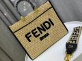 Големи чанти различни модели Fendi реплика, снимка 7