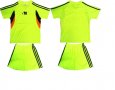 Детски екип за футбол/ волейбол/ хандбал фланелка с шорти ел. зелено, черно и оранжево. 