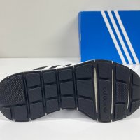 Adidas Swift Run, снимка 5 - Маратонки - 37894865