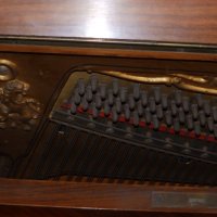 Много старо и запазено пиано C.H.BORNKESSEL , снимка 10 - Пиана - 26707892