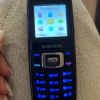Мобилен телефон Samsung с копчета, снимка 2 - Samsung - 43728851