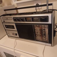 Ретро радио-касетофон GRUNDIC, снимка 3 - Радиокасетофони, транзистори - 43204427
