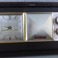 Радио Старо пътническо радио Webcor от 1950г., снимка 1 - Антикварни и старинни предмети - 27251452