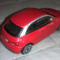 Метална количка Bburago Audi A1 - 1:43, снимка 4 - Колекции - 38449560