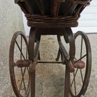 Страхотна детска количка от ратан, дърво и желязо , снимка 13 - Антикварни и старинни предмети - 32961551