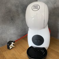 НОВА Кафе машина за капсули Delonghi Dolce Gusto Piccolo XS, снимка 5 - Кафемашини - 40446534