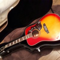 Акустична уестърн китара Epiphone Hummingbird в отлично състояние!, снимка 1 - Китари - 43611203