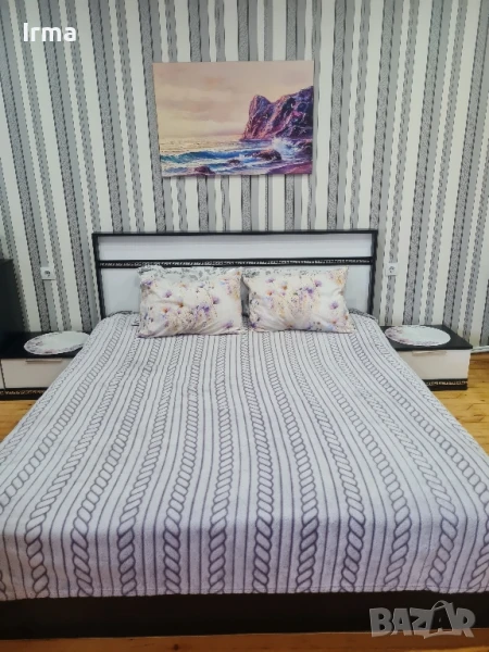 Спален комплект в черно и бяло , снимка 1