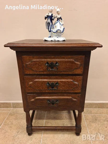 винтидж шкафче дъбов масив , снимка 1