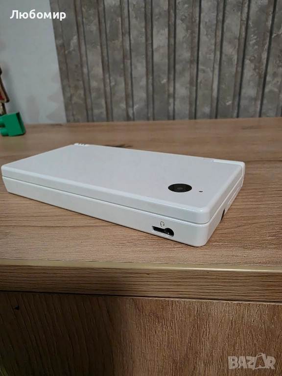 Конзола Nintendo DSi, снимка 1
