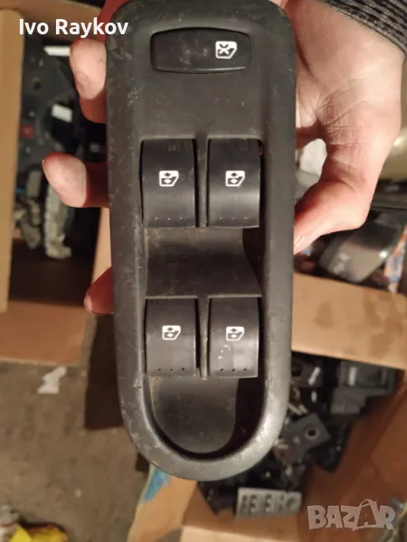 Бутони ел стъкла Renault Megane 2002-2009 156018070, снимка 1