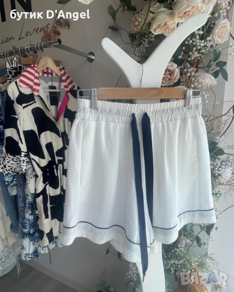 AVIN Панталонки в бяло със синя връзка, снимка 1