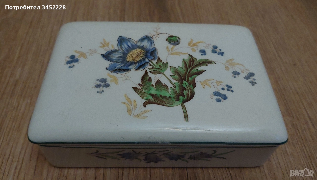 кутийка порцелан винтидж Англия за ценители , снимка 1