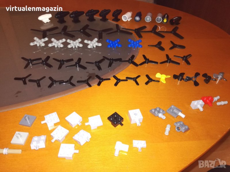 Lego перки , двигатели за самолети и лодки - оригинално Лего, снимка 1