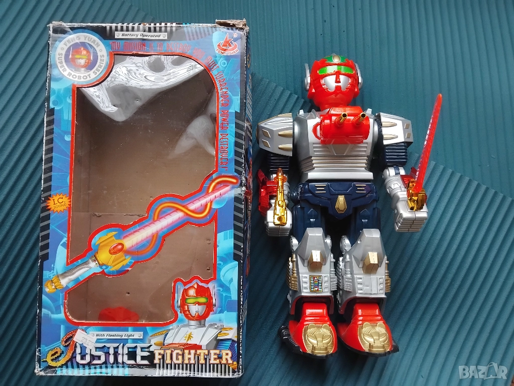 Justice Fighter - голяма играчка Робот Боец + кутия, снимка 1