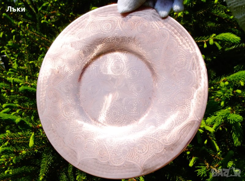 Медна чиния 20 см.,гравирана. , снимка 1