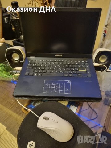 Asus VivoBook 14 инча, снимка 1