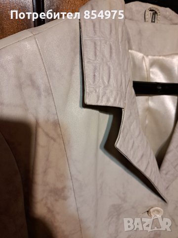 Дамско кожено манто, снимка 9 - Якета - 43331421