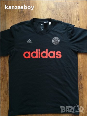 Bayern München T-Shirt Core Graphic Black - страхотна футболна тениска КАТО НОВА, снимка 4 - Тениски - 32997051