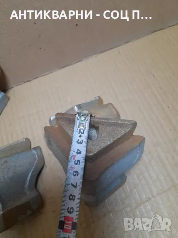 Комплект Соц Стари Чугунени Крака От Стара Печка., снимка 11 - Антикварни и старинни предмети - 49090960