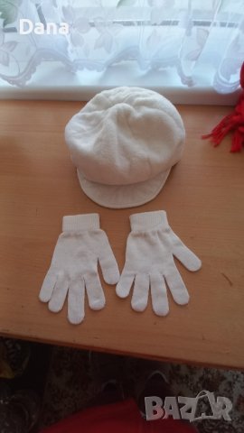 Поларена шапка, ръкавици,шал 