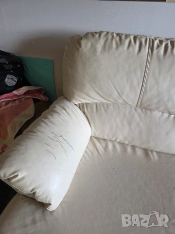 Ъглов кожен диван , снимка 4 - Дивани и мека мебел - 52556259