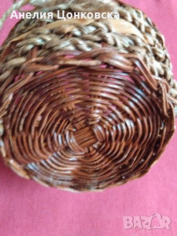 Стара плетена декоративна кошничка, снимка 4 - Антикварни и старинни предмети - 28622525
