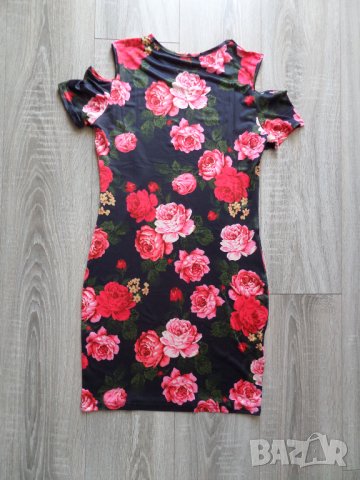  Рокля череп с отворени рамене , снимка 12 - Рокли - 36741463