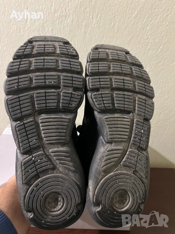 Under Armour UA Charged Assert 9, снимка 4 - Маратонки - 52597159