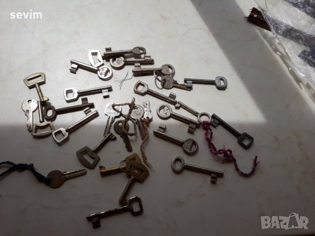 Ключове- 28 броя различни за колекционери за 10 лева , снимка 3 - Колекции - 28806373