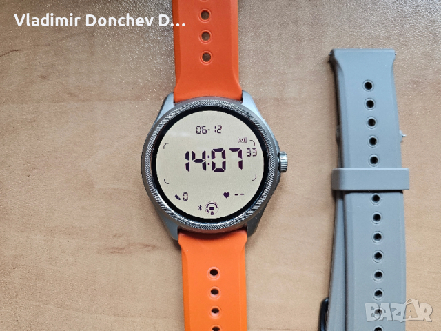 Продавам смарт часовник TicWatch Pro 5 , снимка 3 - Мъжки - 52671236