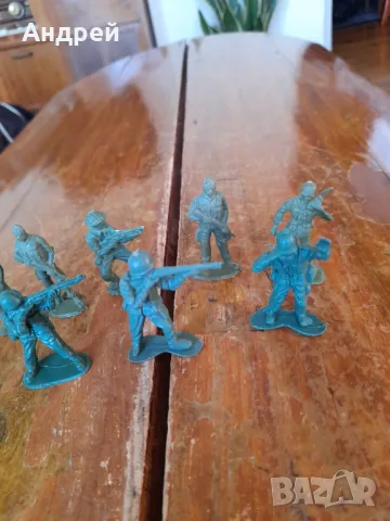 Стари фигурки Войници #11, снимка 3 - Колекции - 49859102