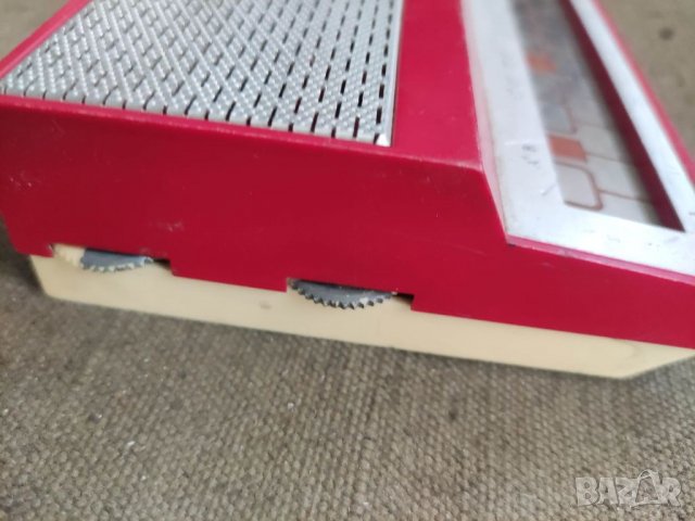 Продавам съветска музикална играчка Органола, снимка 5 - Други ценни предмети - 36692640