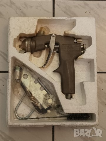 Професионален бояджииски пистолет, Чехословакия. 