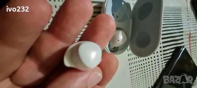 samsung galaxy buds by akg, снимка 12 - Bluetooth слушалки - 47680159