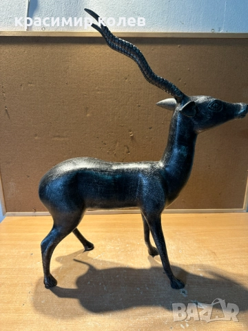 голяма алуминиева статуя на газела, снимка 1