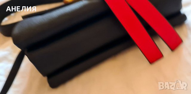 Чанта дамска Valentino Garavani оригинал , снимка 11 - Чанти - 37525102