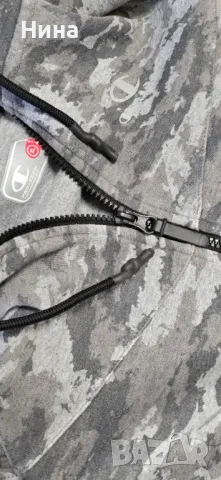 Тийн суичър Champion, снимка 2 - Детски анцузи и суичери - 49616980