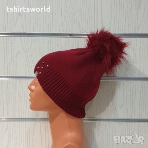 Нова зимна дамска шапка СилвърСтар с камъчета и помпон/пух в цвят бордо, снимка 3 - Шапки - 35501694