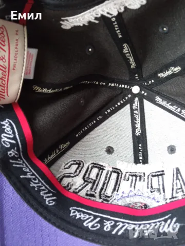 Mitchell & Ness Raptors NBA, снимка 2 - Шапки - 47295414