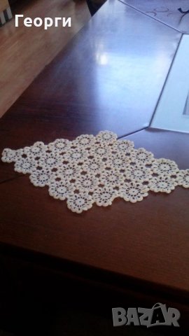 Каре на една кука, снимка 2 - Покривки за маси - 26204477