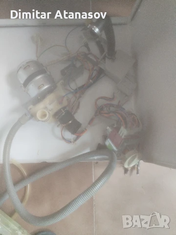 Помпа и всички електрически части Midea WP5A