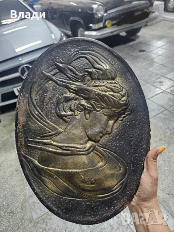 Гипсово Стенно пано "жена"26х36 , снимка 2 - Антикварни и старинни предмети - 51422751