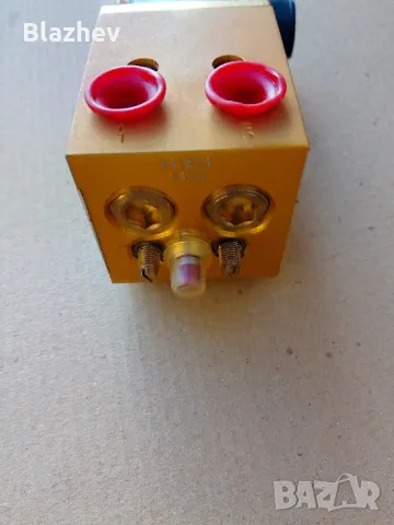 Електромагнитен клапан Parker Lucifer, снимка 3 - Други машини и части - 49291388