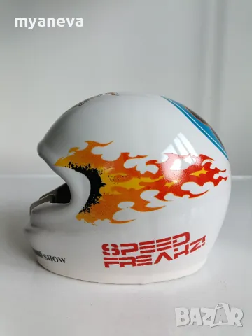 Каска за мотор, порцеланова статуетка, пепелник. , снимка 2 - Статуетки - 49276262