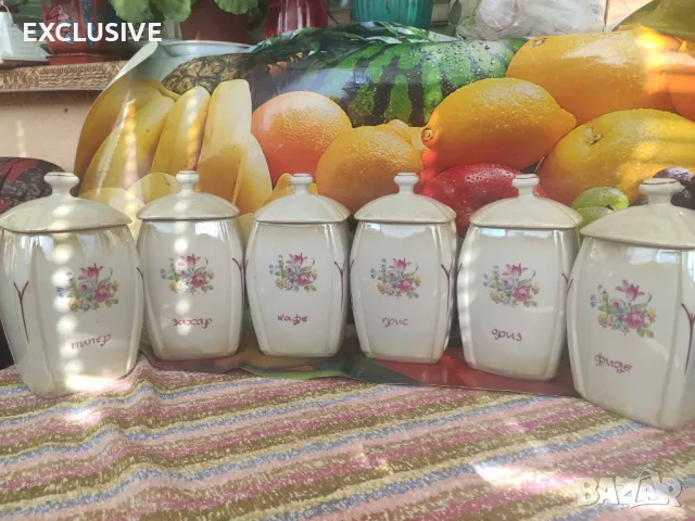 	Старинни порцеланови съдове за подправки, олио, оцет