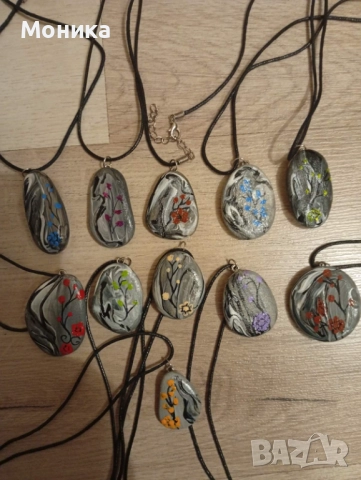 Колиета , снимка 4 - Колиета, медальони, синджири - 52308423
