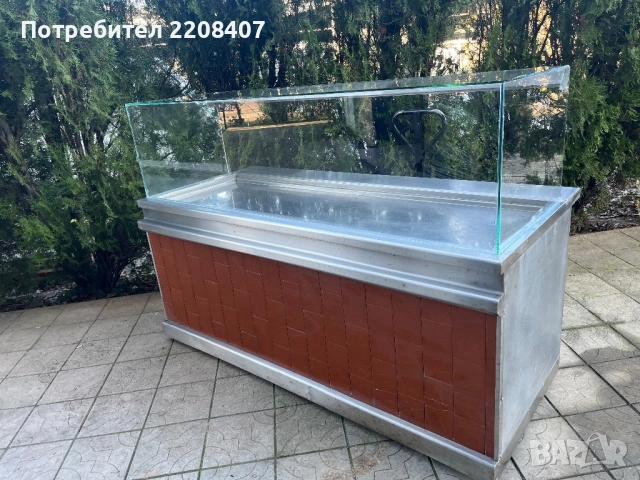 Топла витрина топла