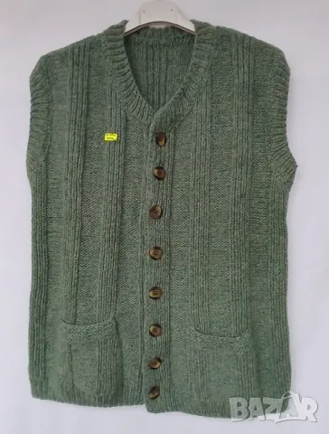 Ръчно изплетени елеци от домашна вълна., снимка 1 - Други - 48942699